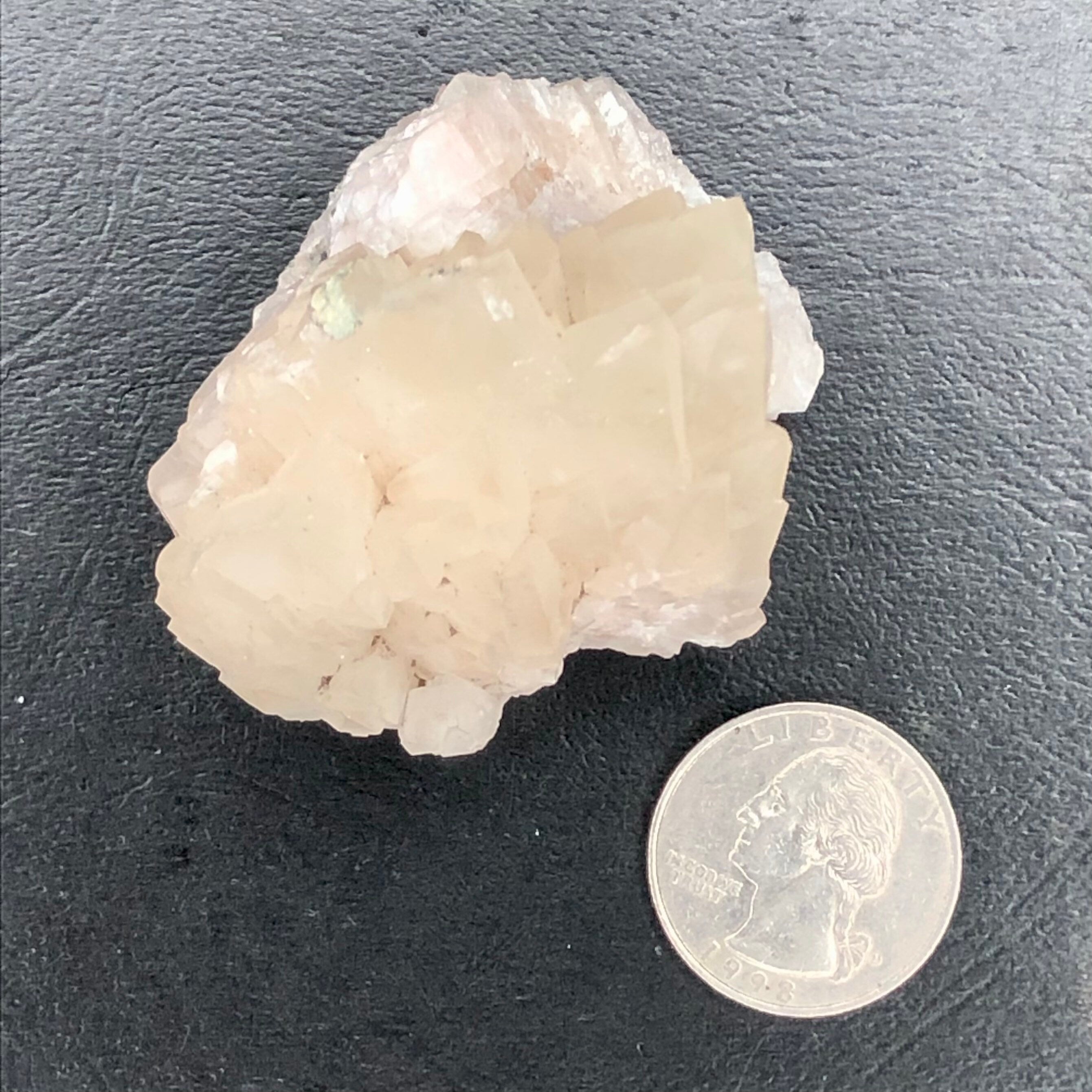 Dogtooth Calcite Cream UV--Ojuela Mine, Mexico CMIX12