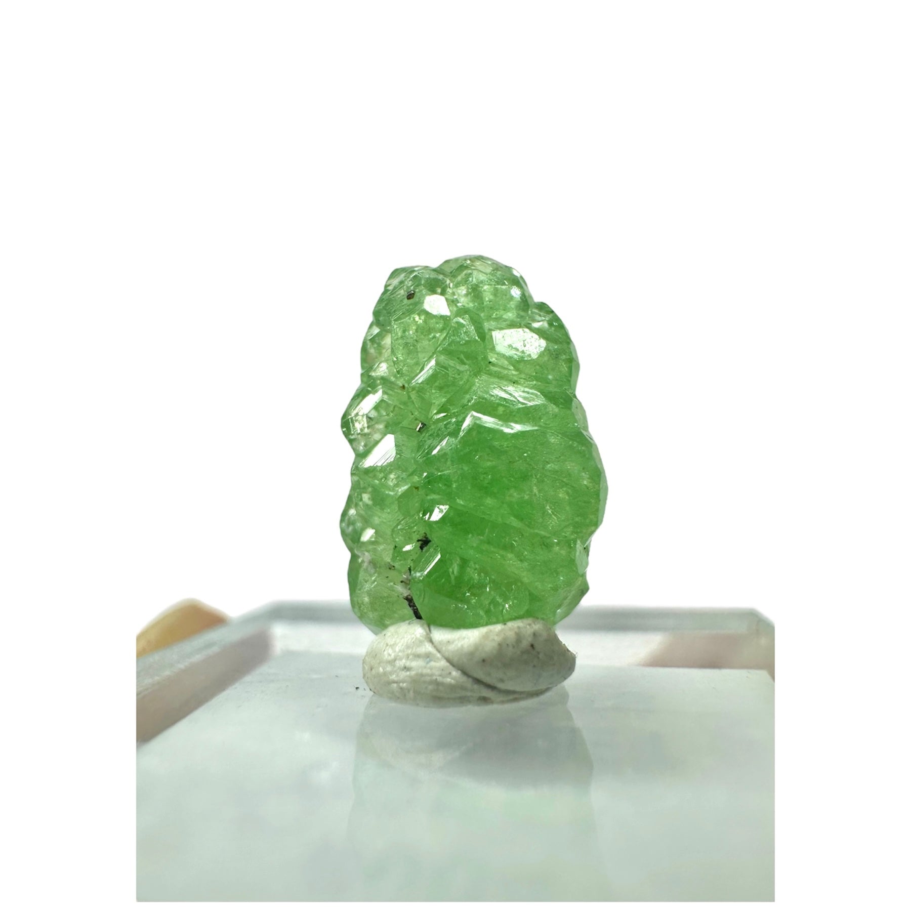 Tsavorite Garnet Elongated Rare (TN Size)—Tanzania 4