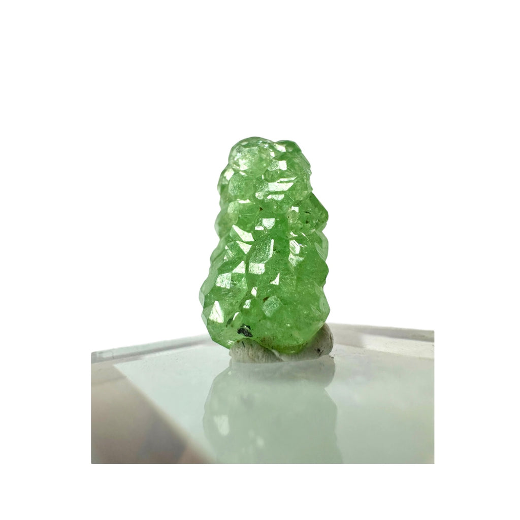 Tsavorite Garnet Elongated Rare (TN Size)—Tanzania 4