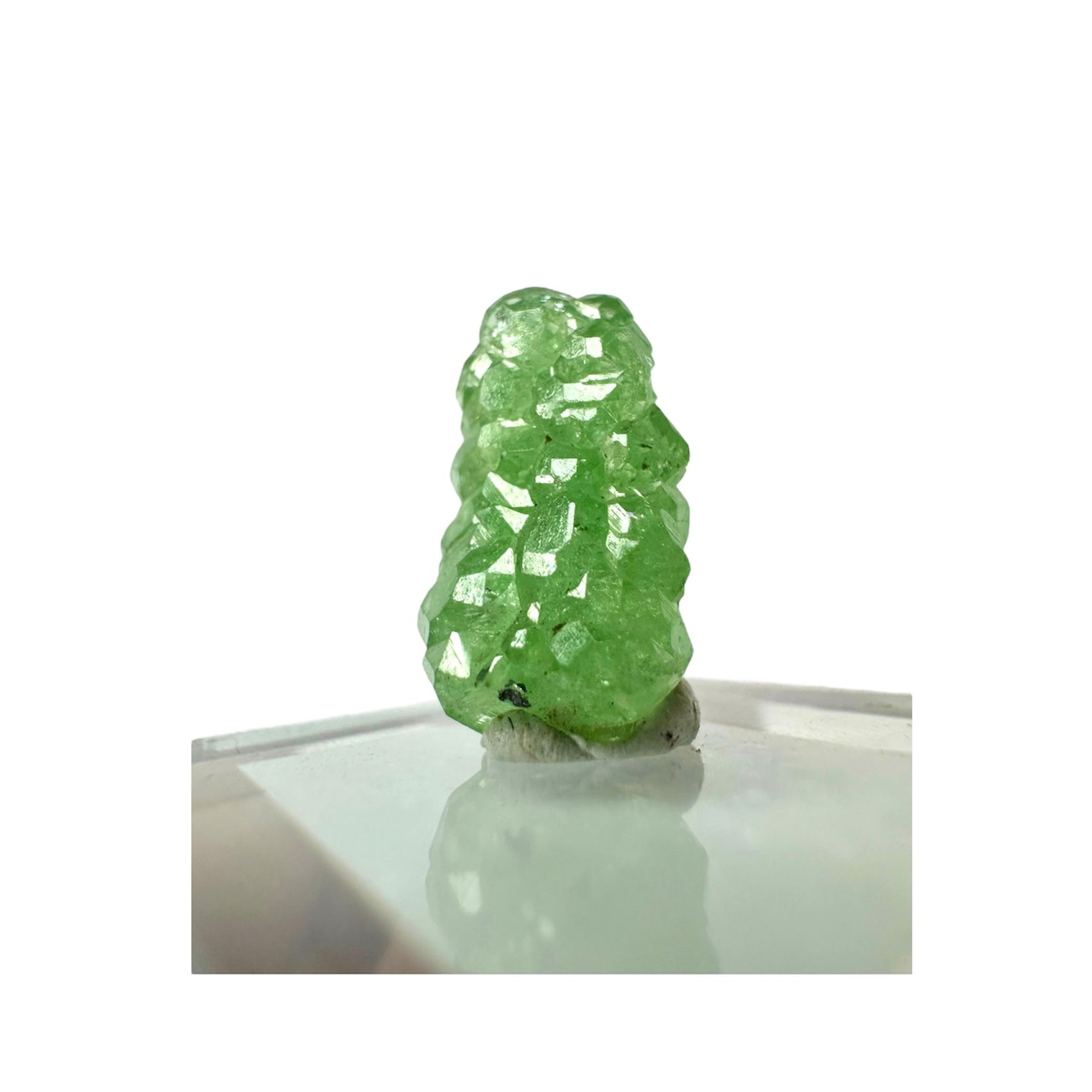 Tsavorite Garnet Elongated Rare (TN Size)—Tanzania 4