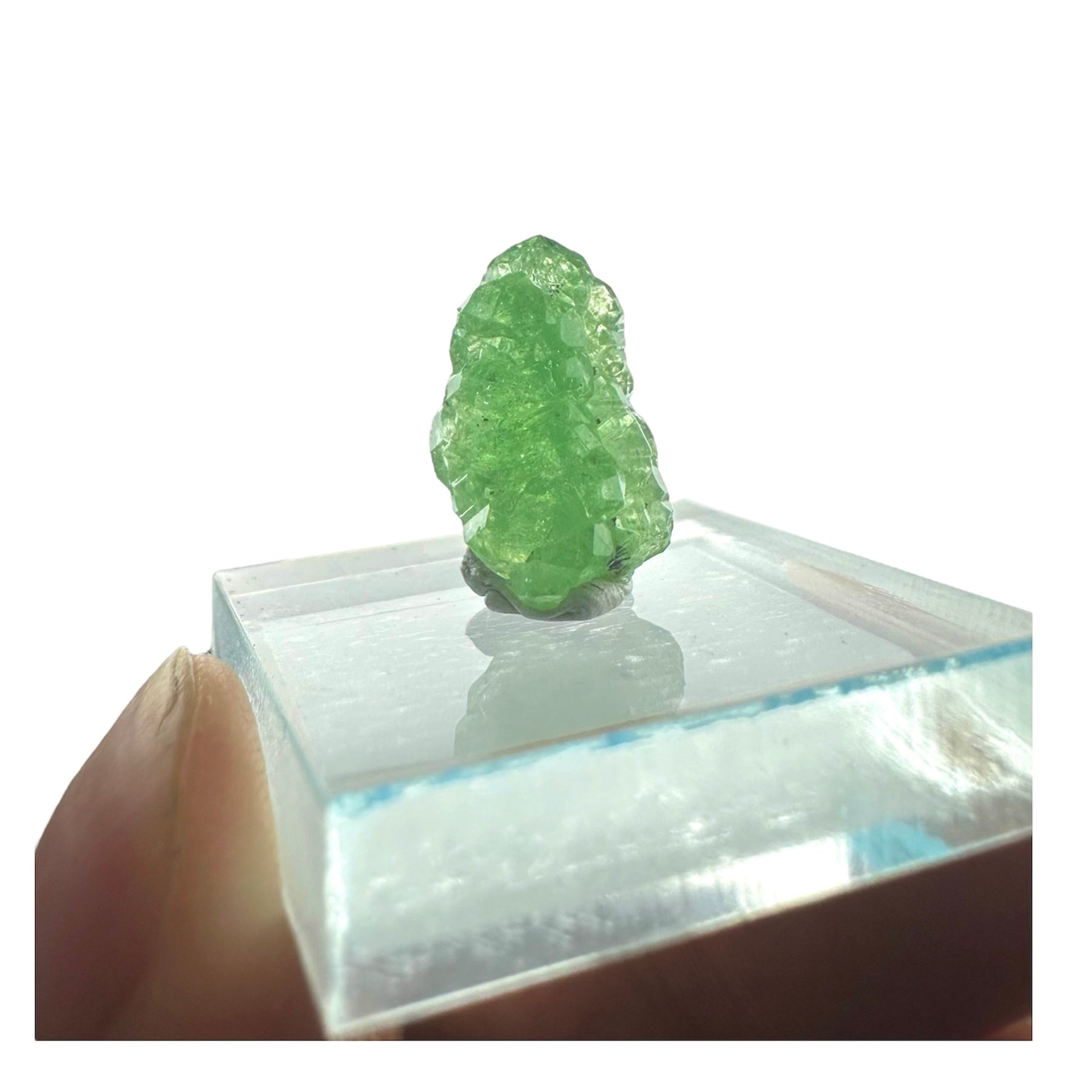 Tsavorite Garnet Elongated Rare (TN Size)—Tanzania 4