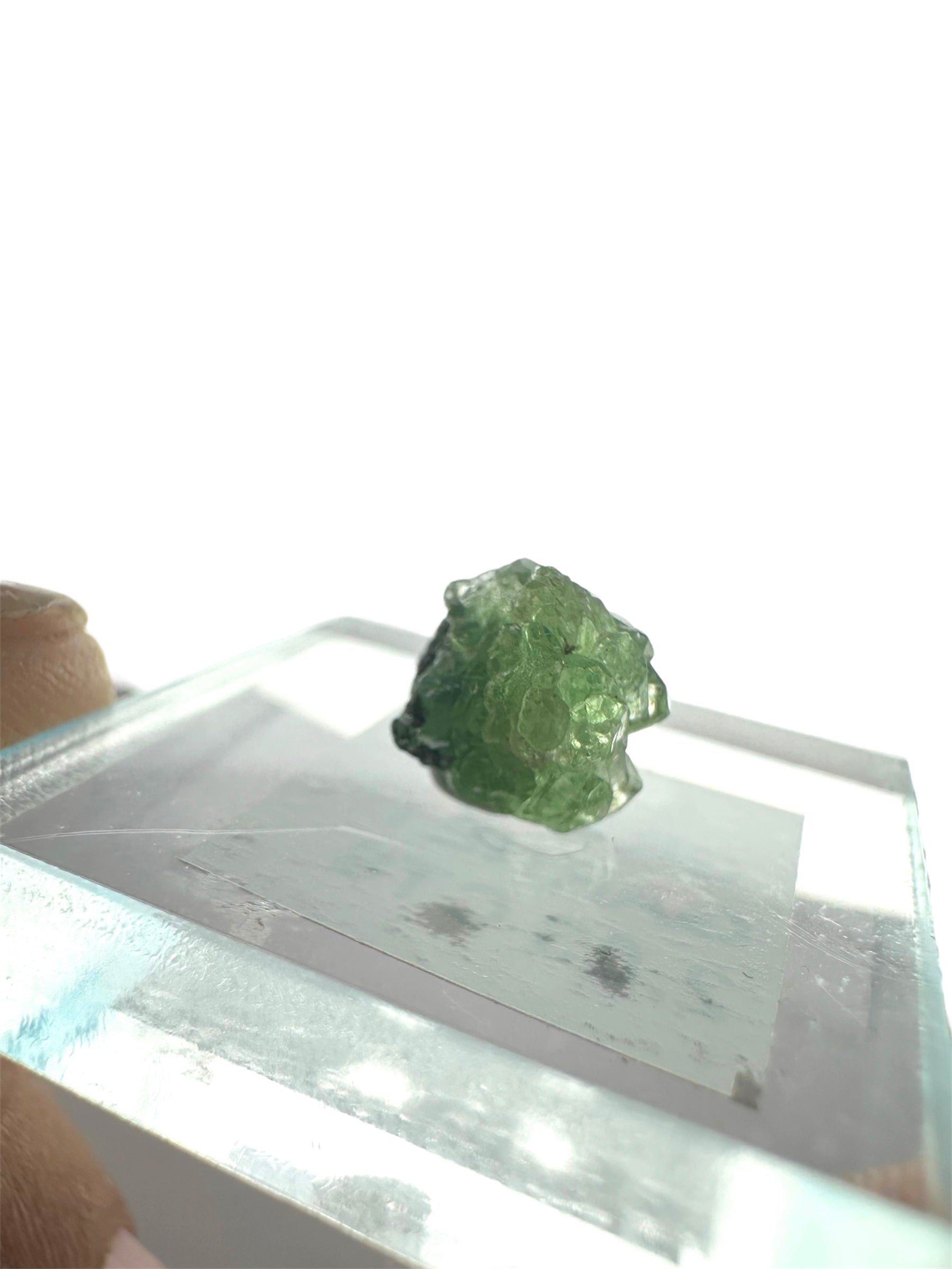 Tsavorite Garnet Rare (TN Size)—Tanzania 1