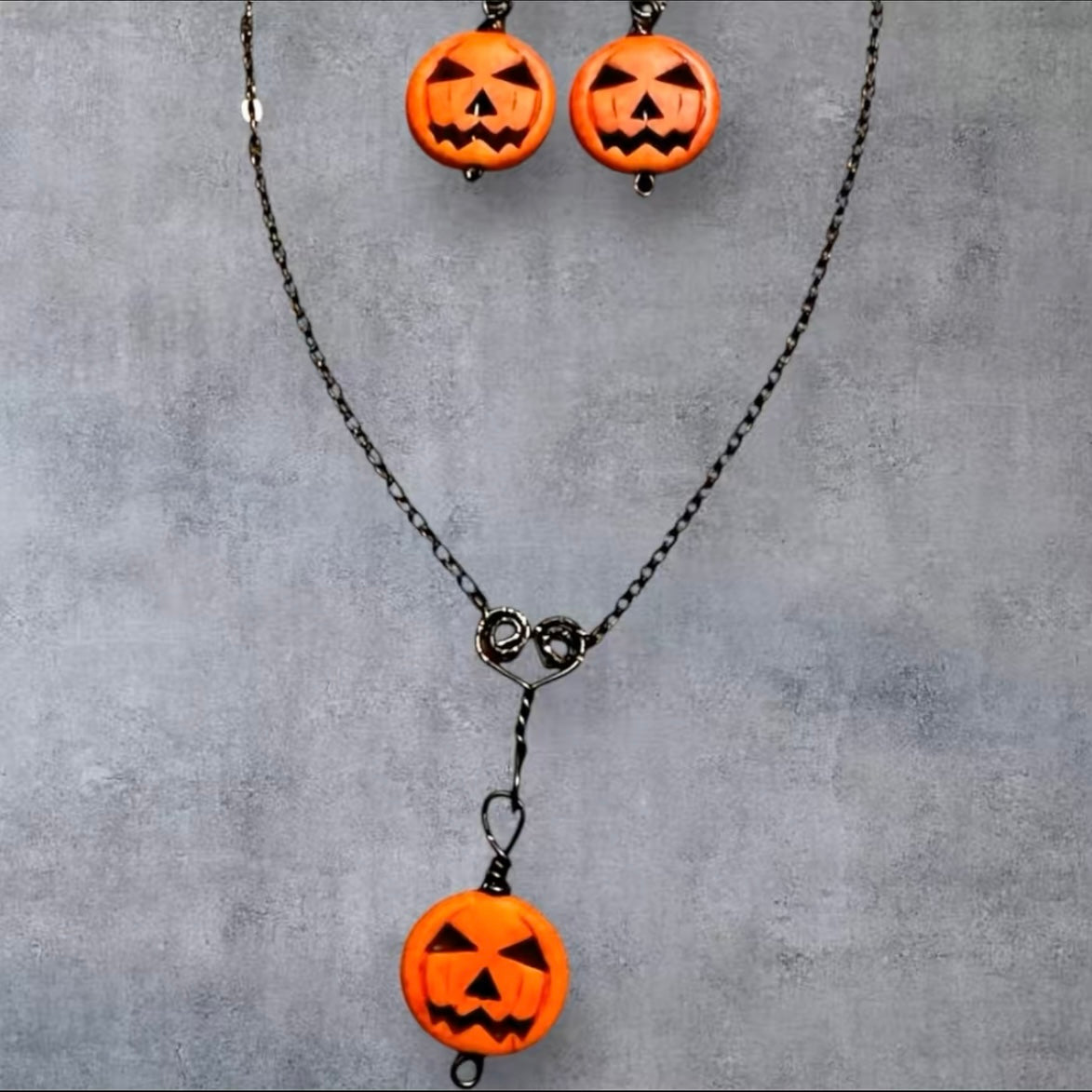 Jack-o-Lantern Jewelry Set A: Gemstone Bead, Gunmetal Chain, Stainless Steel