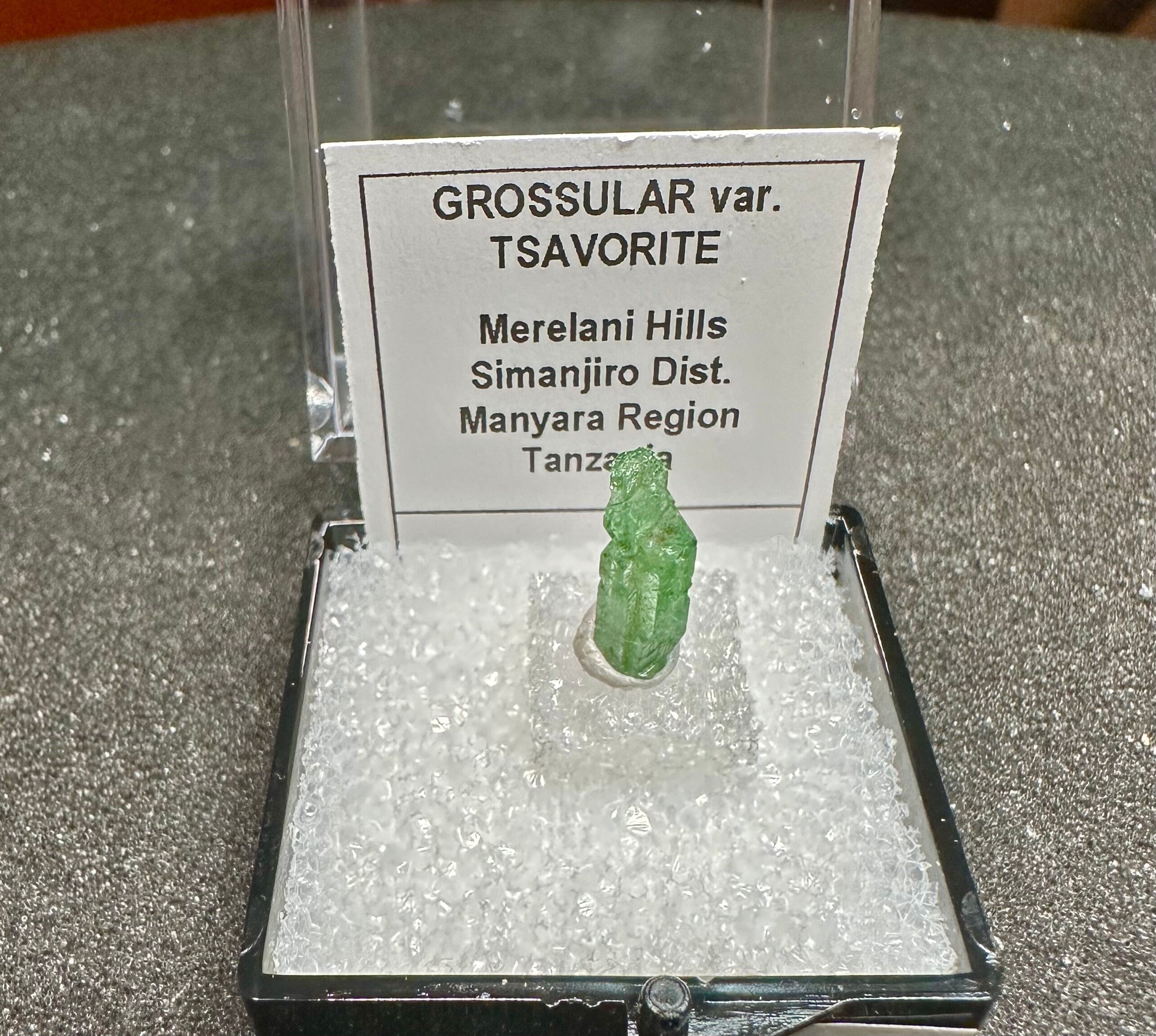 Tsavorite Garnet Grossular Green Crystals (Thumbnail Specimen)--Tanzania TN21